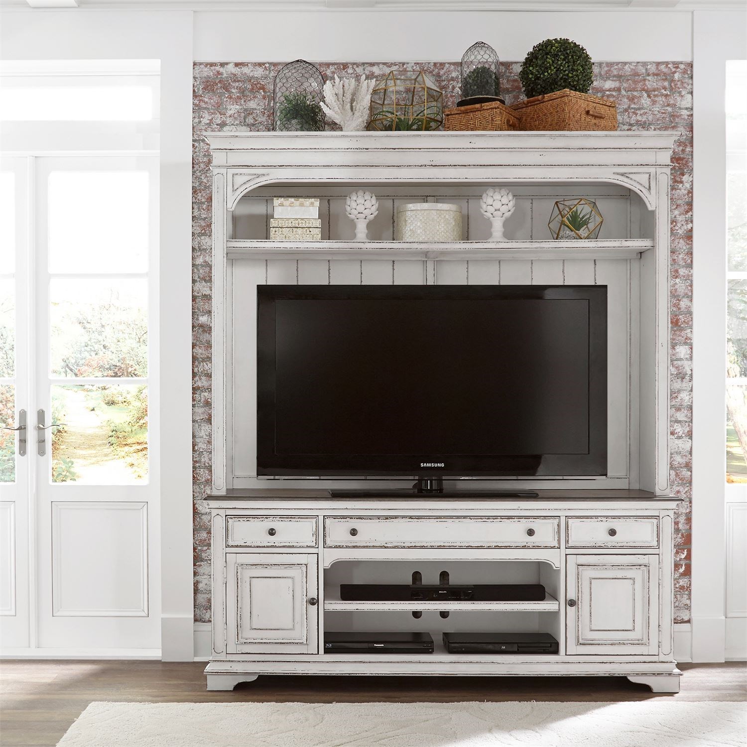 Liberty furniture magnolia manor entertainment outlet center